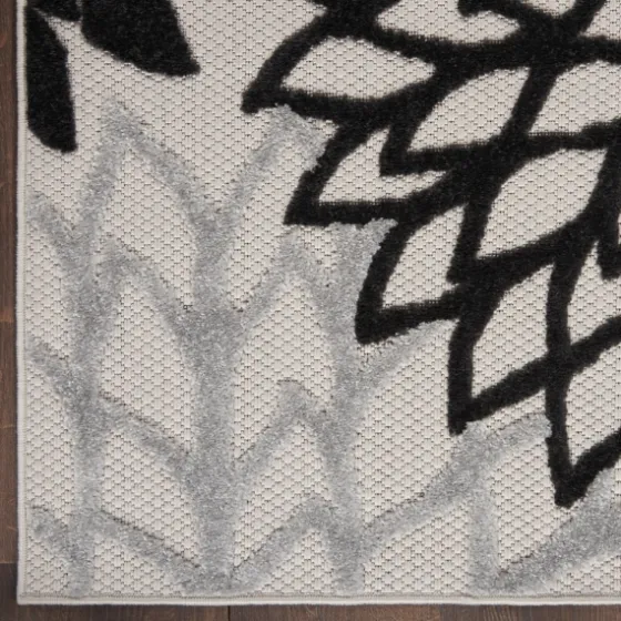 Black And White Floral Outdoor Area Rug, 7X10-Kirkland's Home Best Sale
