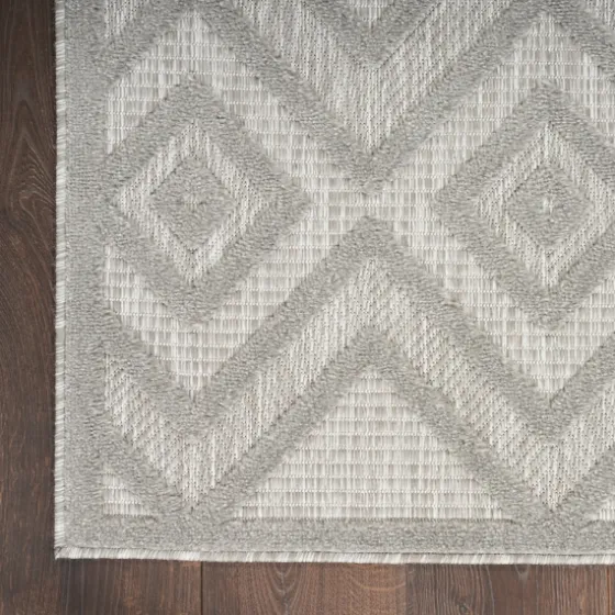 Gray Diamond Indoor/Outdoor Area Rug, 5X7-Kirkland's Home Shop