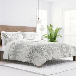 White Trellis Reversible 2-Pc. Twin Quilt Set-Kirkland's Home Shop