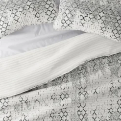 White Trellis Reversible 3-Pc. Queen Quilt Set-Kirkland's Home Discount